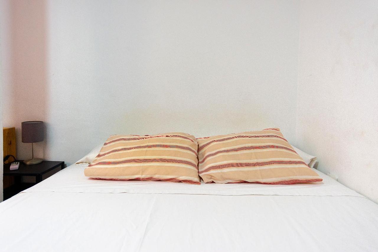 Rooms Young People Only, Soho Citycenter Málaga Exteriör bild