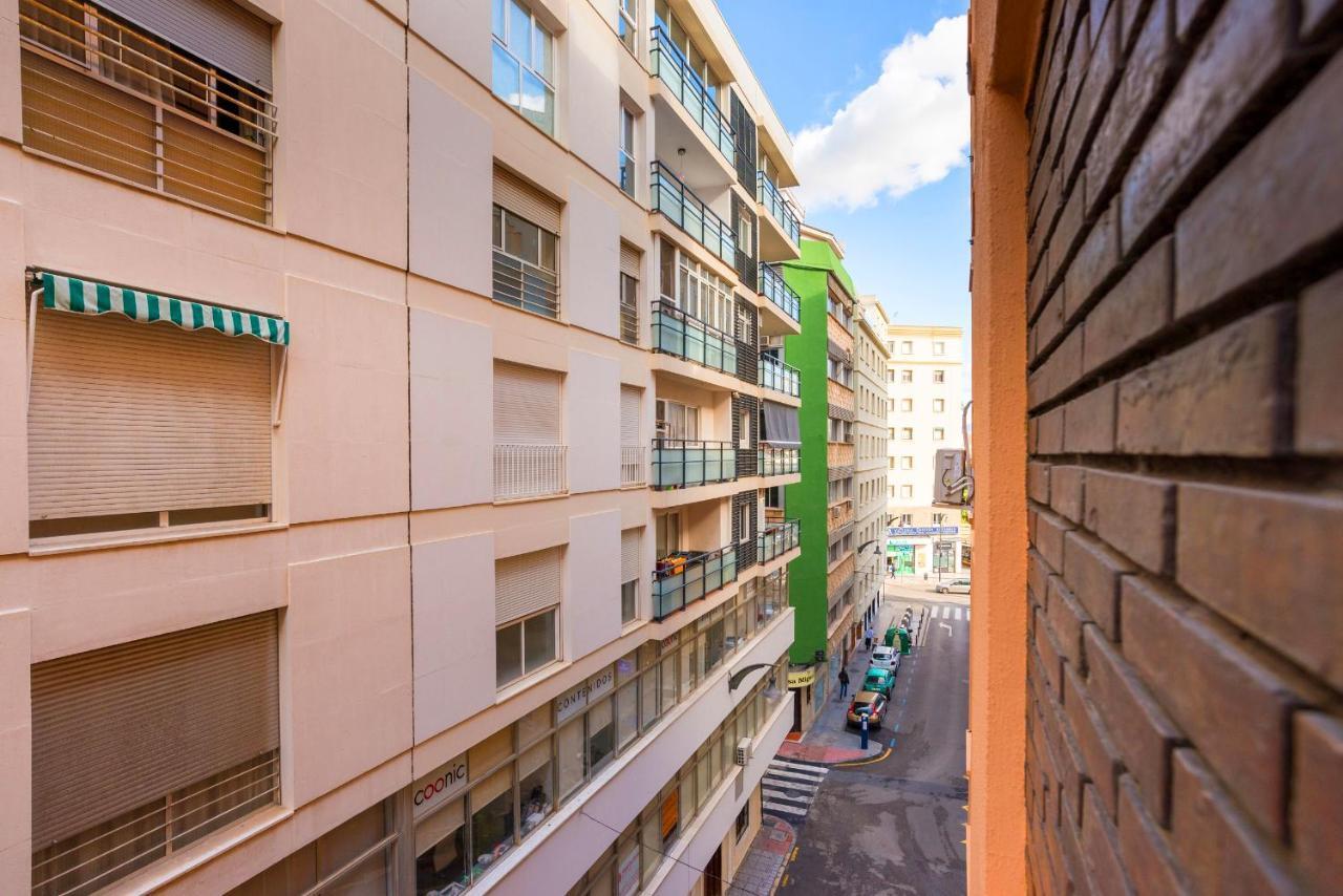 Rooms Young People Only, Soho Citycenter Málaga Exteriör bild