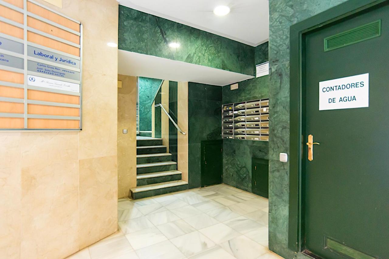 Rooms Young People Only, Soho Citycenter Málaga Exteriör bild